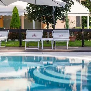 Imperial ***s Hotel