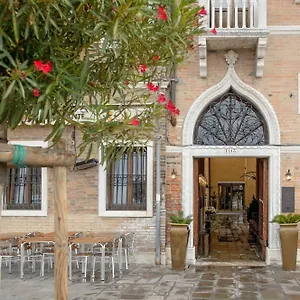 Palazzo Veneziano - Collection **** Venise