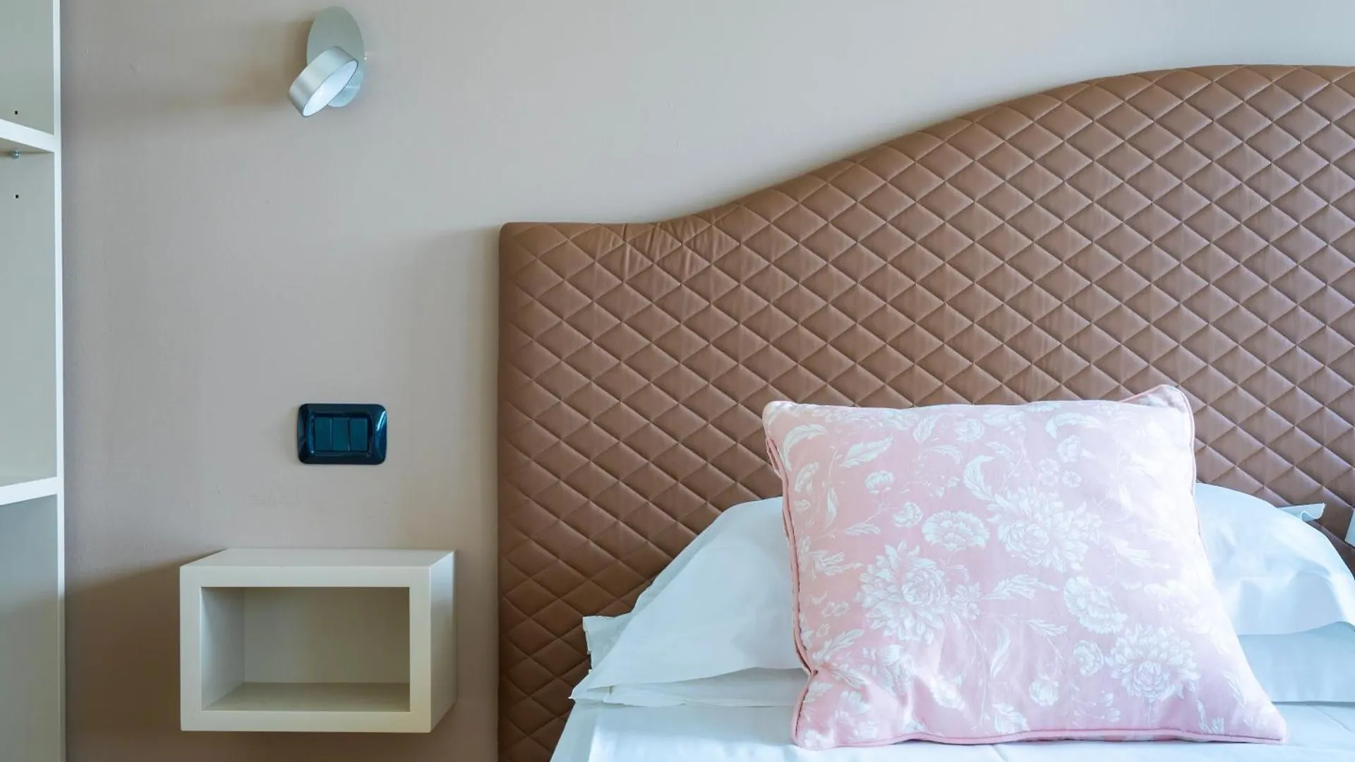 Hotel Saccardi & Spa - Adults Only Caselle Di Sommacampagna 4*,  Italien